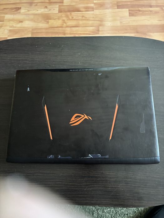 Asus ROG/Strix G502V defect pentru piese. i7-7 th gen. GTX 1070