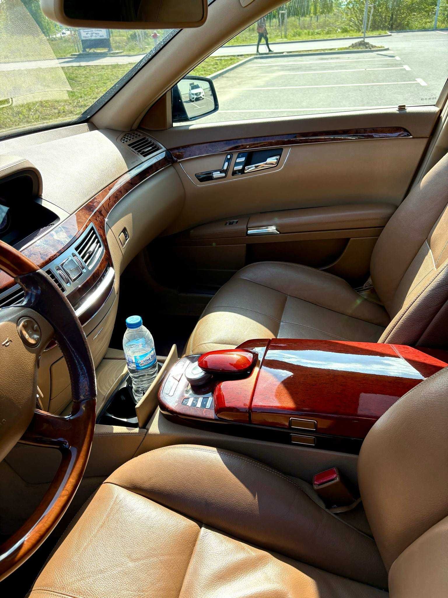 Mercedes-Benz S 320