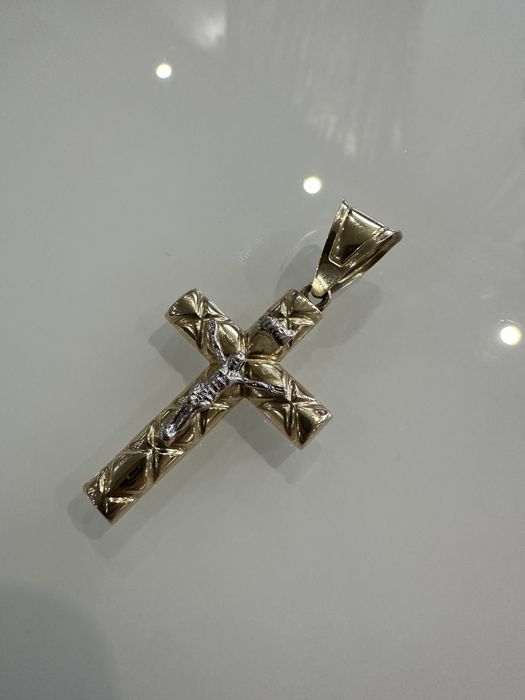 Златен кръст  4,25гр
