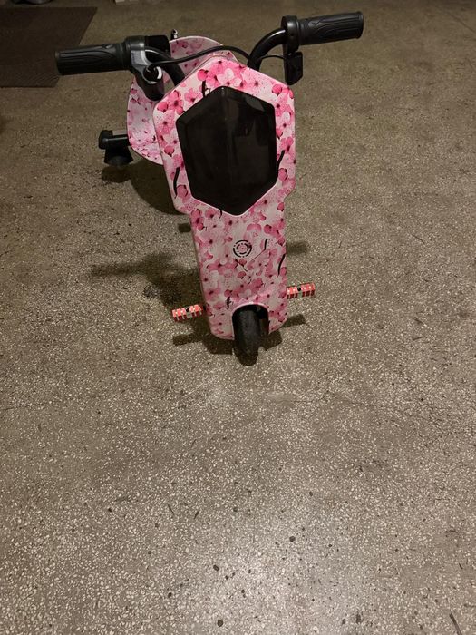 Tricicleta electrica MYRIA Drifter Sky Trotineta Electrica am și Cutia