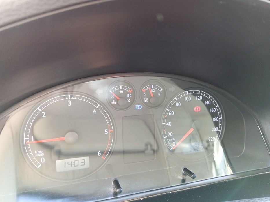 Volskwagen T5 Miltivan 2.5tdi 6 trepte