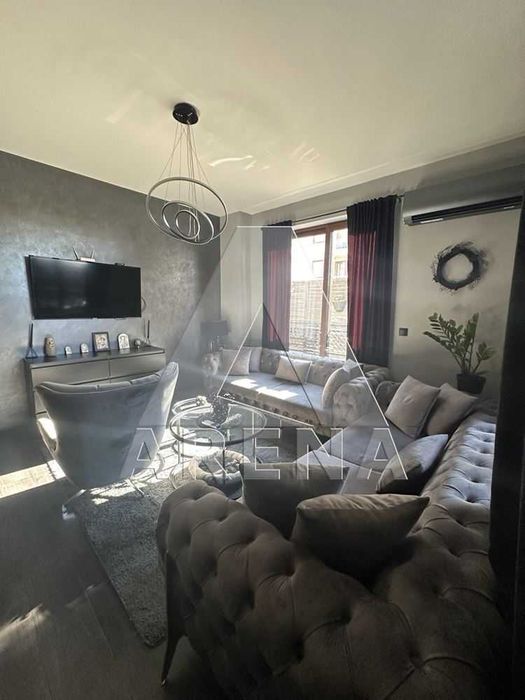 Продава се Тристаен апартамент в Пловдив, Кършияка - 106 кв.м за 2350 €/кв.м - Снимка #1