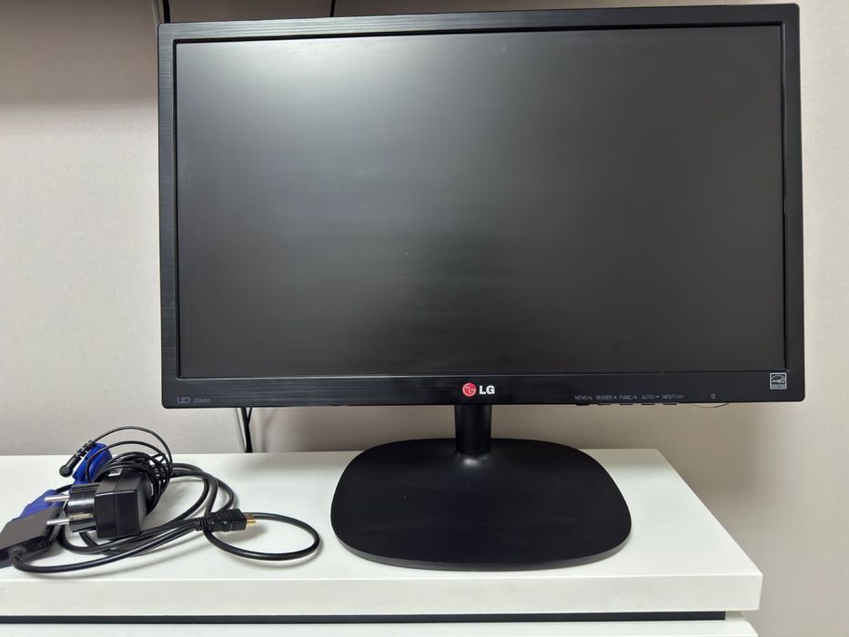 Монитор 22 дюйма LG