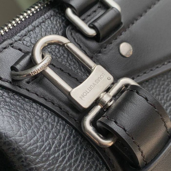 Geanta Louis Vuitton Nano Rider