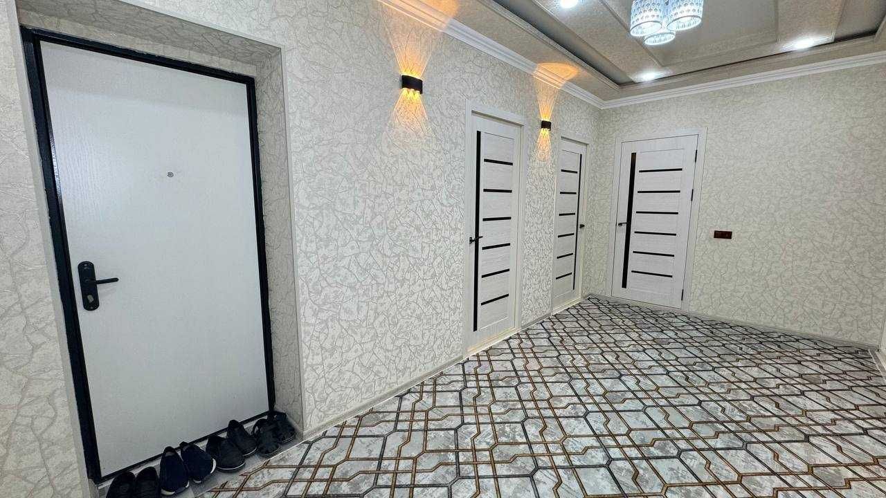 Фрунзиский KIUF 3 хонали янги қурилган квартира сотилади.ID: 286540