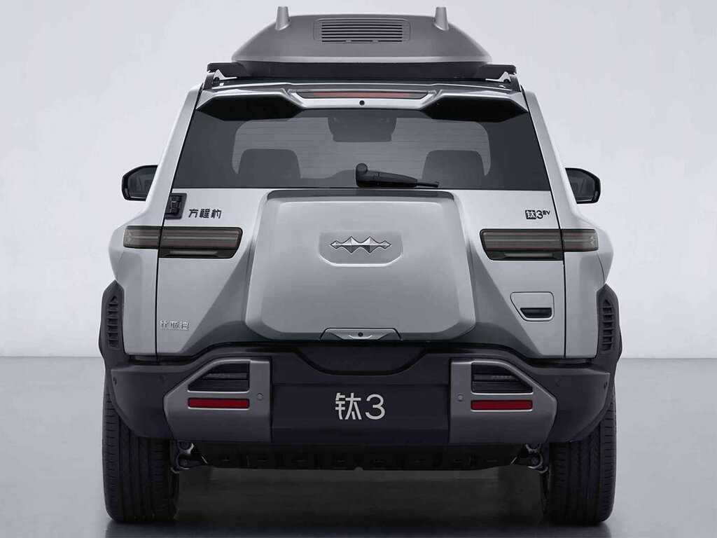 Leopard 3 от BYD