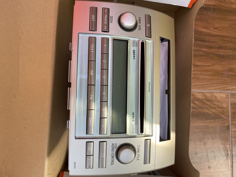 Радио и CD плеър Тойота