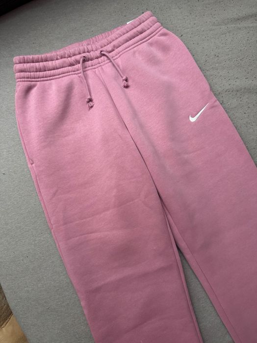 Дамски дрехи Nike