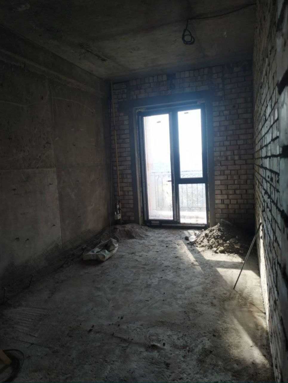 Продается квартира 2 комнаты Мирзо-Улугбекский район Дархан 77м²;