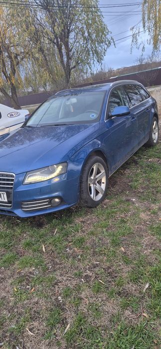 Audi A4 B8   CAGA