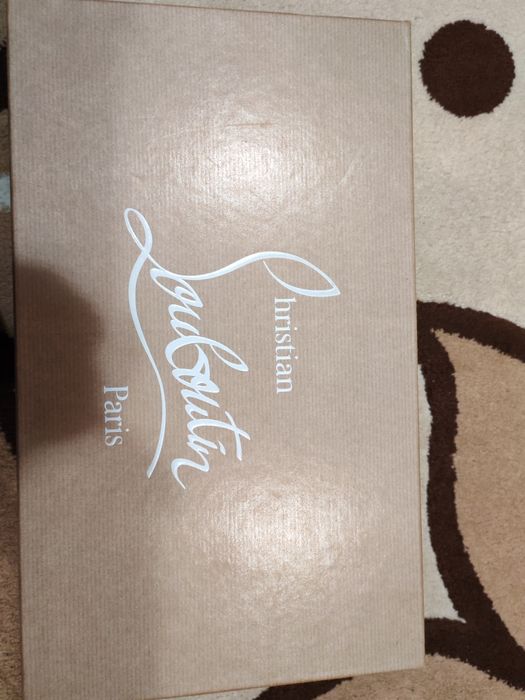Pantofi Christian Louboutin bărbați  piele lăcuită neagră Nr 43/5