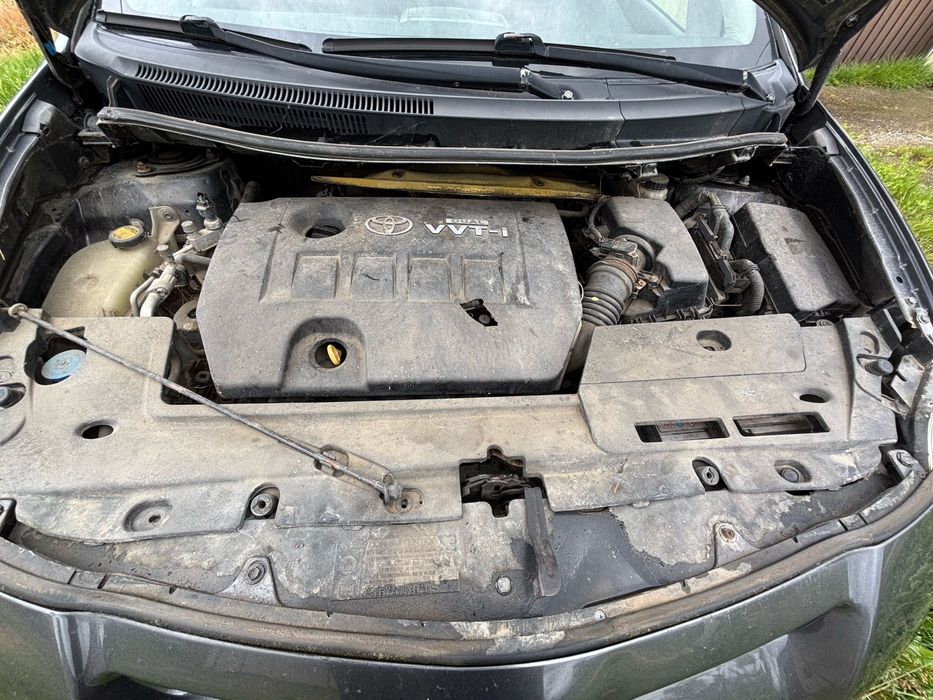 Toyota auris 2008 de vanzare pentru dezmembrari