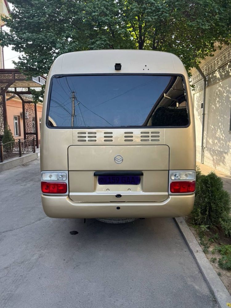 Автобус Голден Драгон в хорошим состаяний