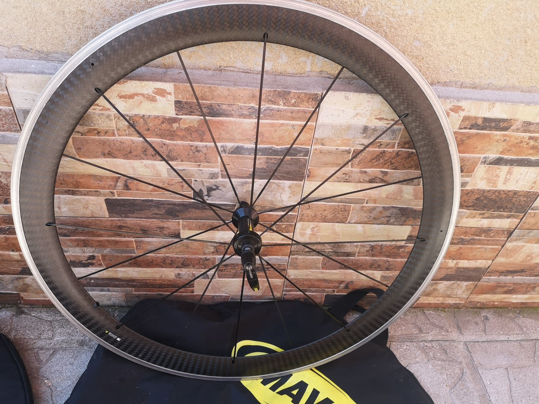 Шосейни Капли Карбонови Mavic SL 16mm Cosmo Pro Carbon Shimano 24 спиц