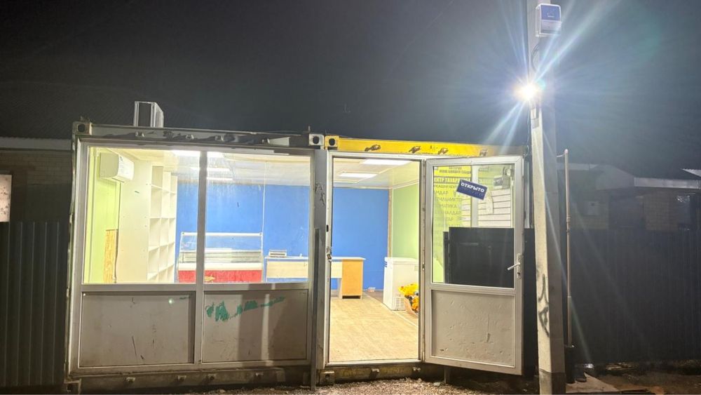 Продается контейнер под магазин,6*6 кв,есть электричество,утепленный.