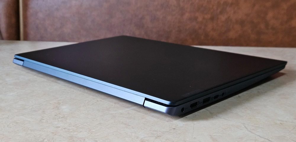 Lenovo IdeaPad 330 amd ryzen 5 12 gb ram cu ssd