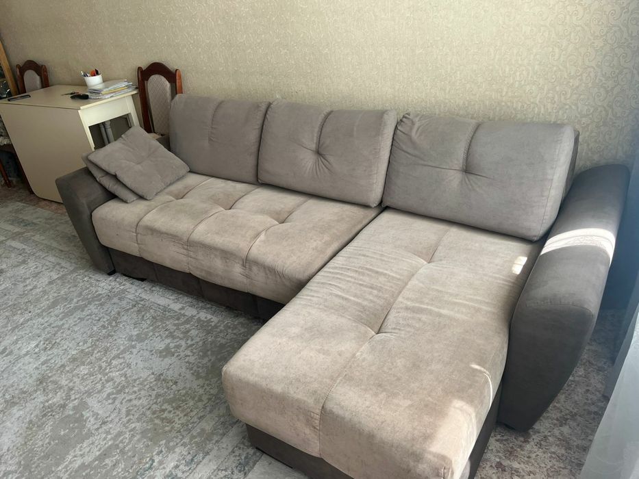 Продам раскладной угловой диван