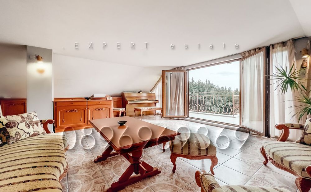 Продава се Тристаен апартамент в Варна, Бриз - 168 кв.м за 1072 €/кв.м - Снимка #5