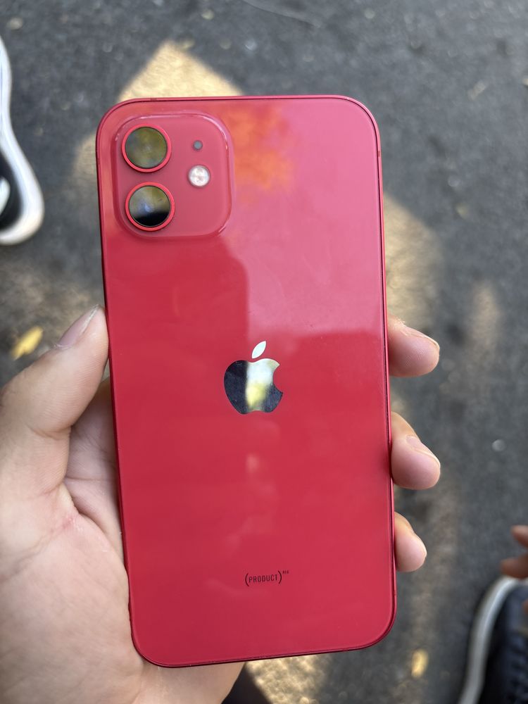 Продается iPhone 12