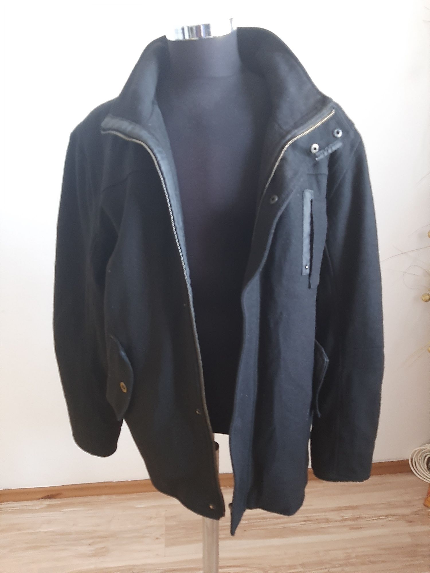 Palton original gen ARMANI marimea XXL