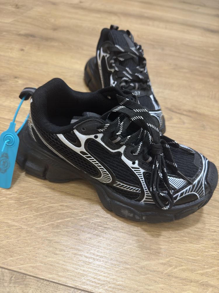 Balenciaga 3XL