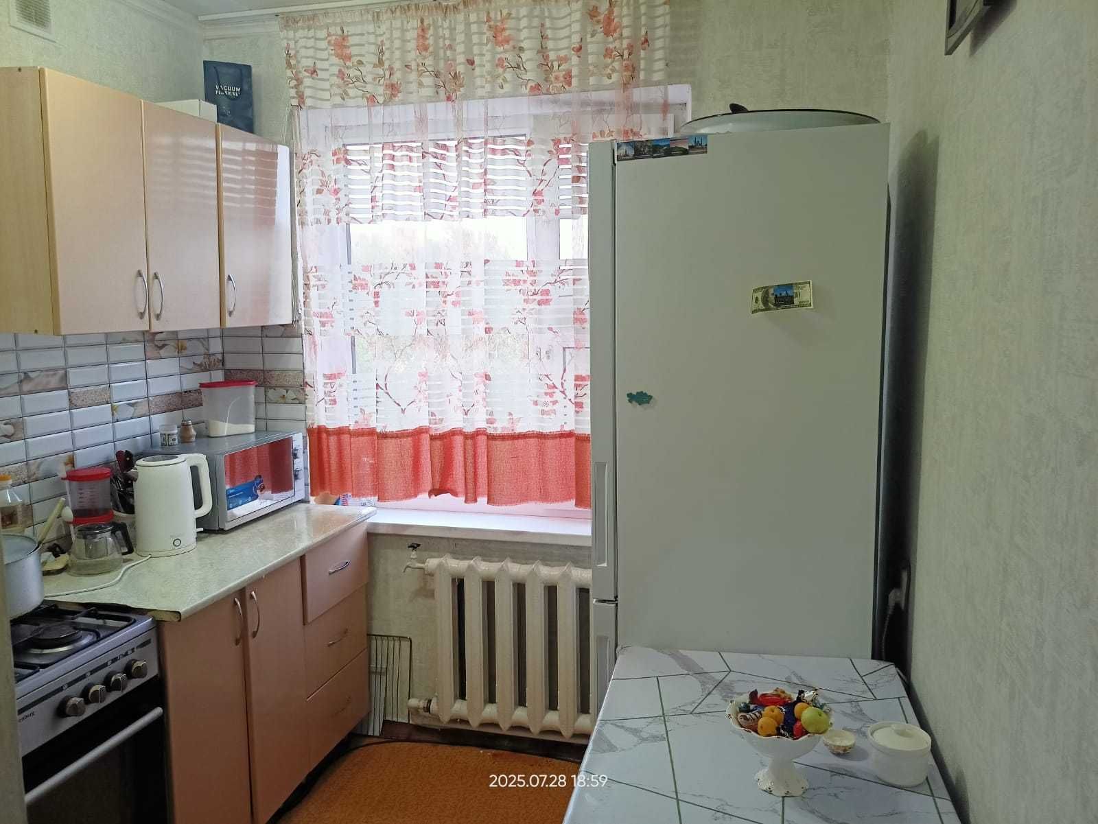 Продается 4 ком. кв. ул. Уалиханова, панель 1974г. 5/5 этаж, 61кв.м.