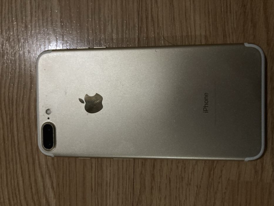 iphone 7 plus в отл состоянии