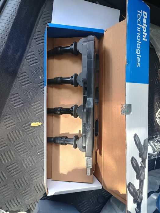 Запалителна бобина DELPHI GN10198-12B1 за Opel Zafira, Astra и др