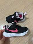 Nike revolution - 22 номер