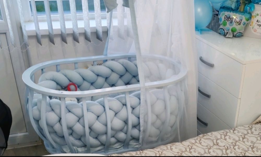 Люлееща  бебешка кошара