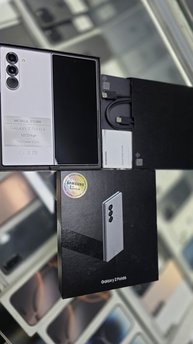 Samsung Galaxy Z Fold 6