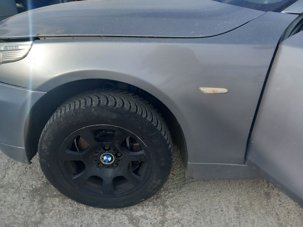 Aripa stanga BMW e61 seria 5