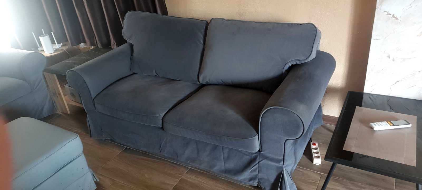 Два двуместни дивана EKTORP + табуретка с ракла (IKEA)