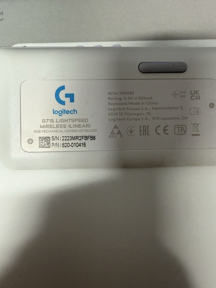 Топоввя игровая клавиатура Logitech G715 TKL Lightspeed Wireless