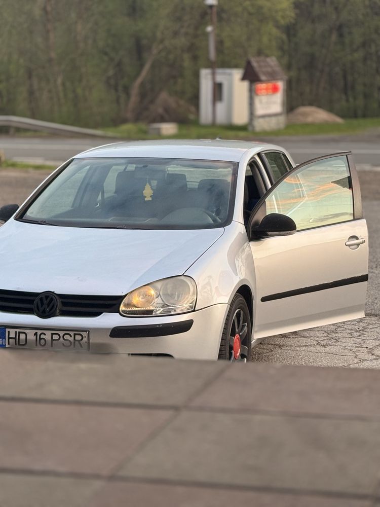 Vand sau schimb golf 5 an 2006
