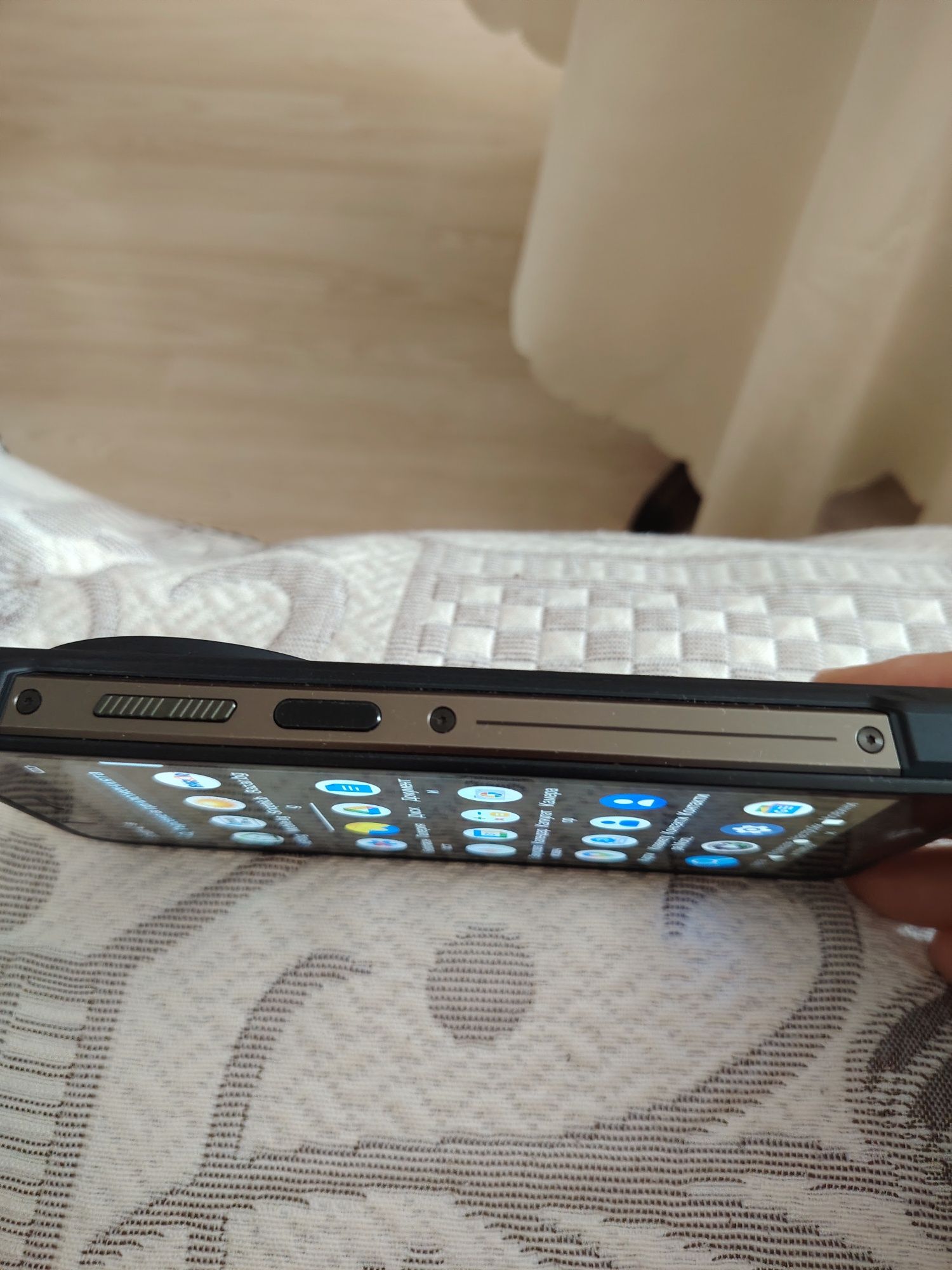 Продавам мобилен телефон Ulefone Armor Power 16s