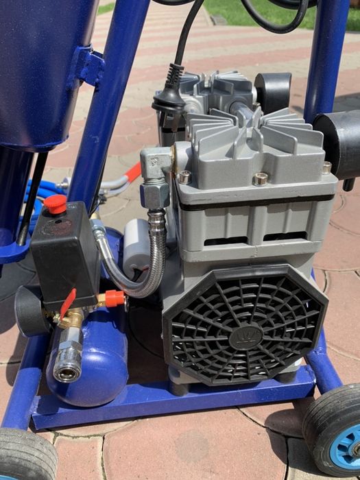 Pompa gletuit vopsit amorsa tinci noua