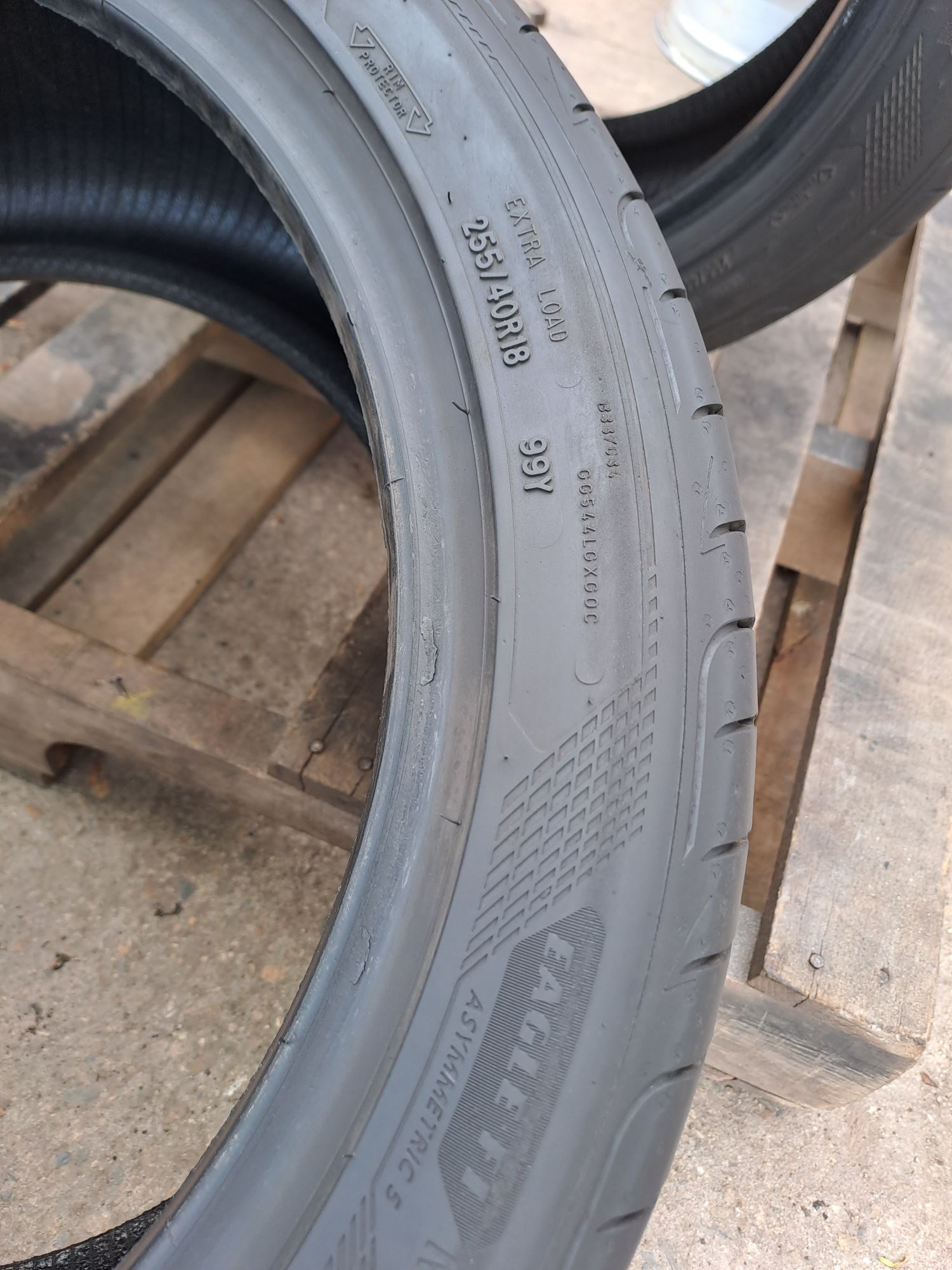 2бр. 255/40/18 Goodyear Eagle F1 Asymetric 5: DOT 5121