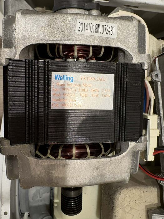 Продавам резервни части за пералня