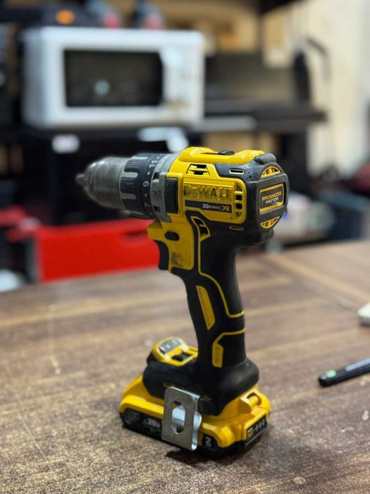 Акумулаторен винтоверт Dewalt DCD791 с една батерия