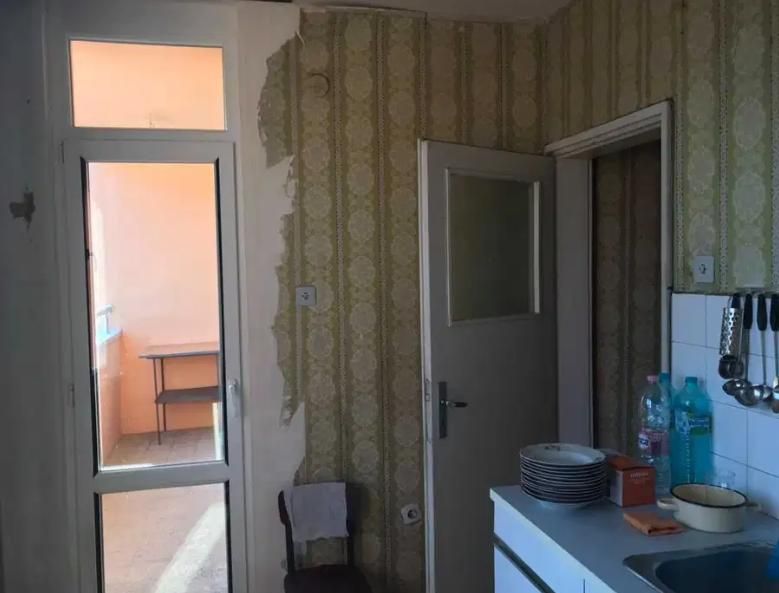 Продава се Двустаен апартамент в София, Иван Вазов - 72 кв.м за 862 €/кв.м - Снимка #2