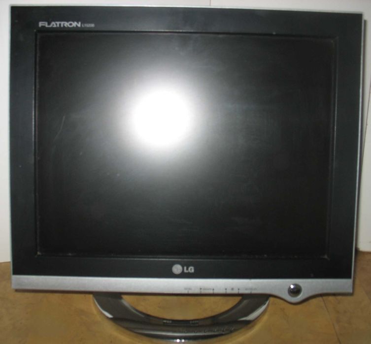 Монитор LG Flatron