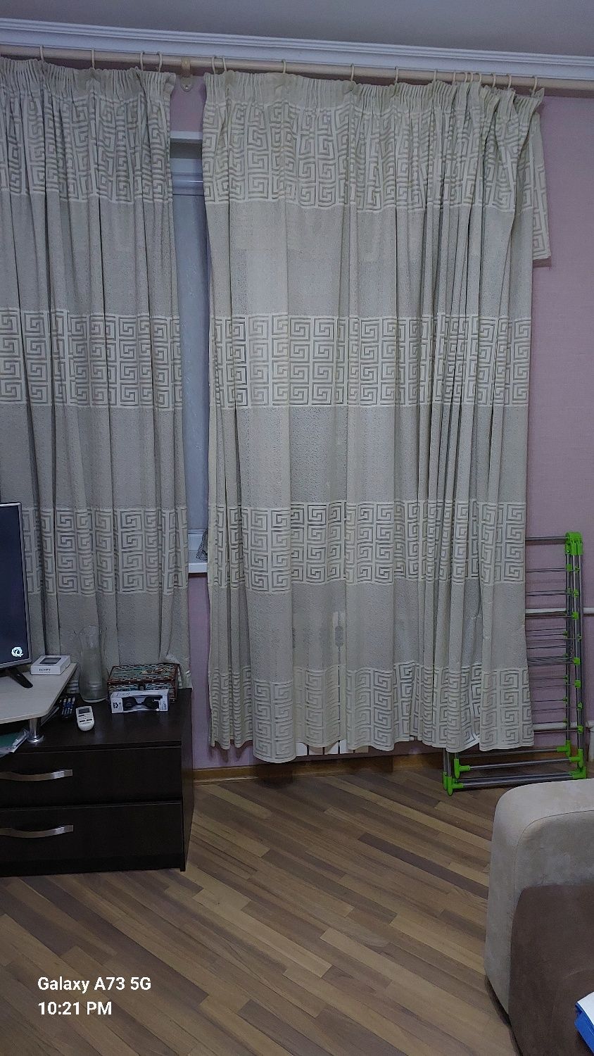 Карниз со шторой
