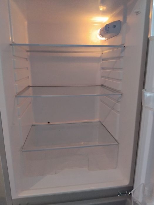 ВЕКО ХолодильникБ/ У серый