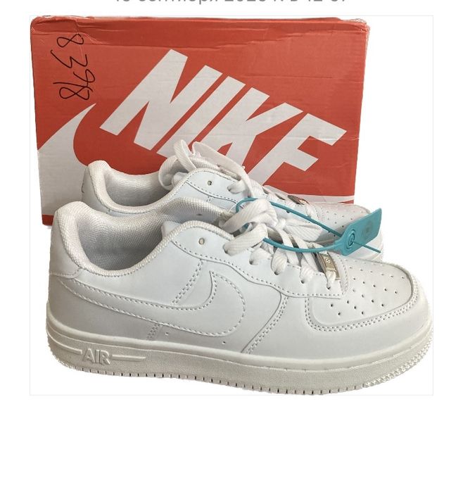Продам кроссовки Nike air force