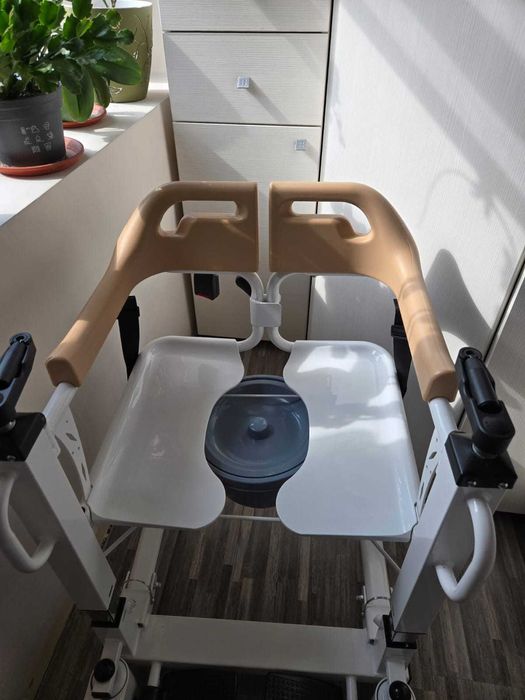 Scaun hidraulic transfer persoane varstnice sau cu handicat