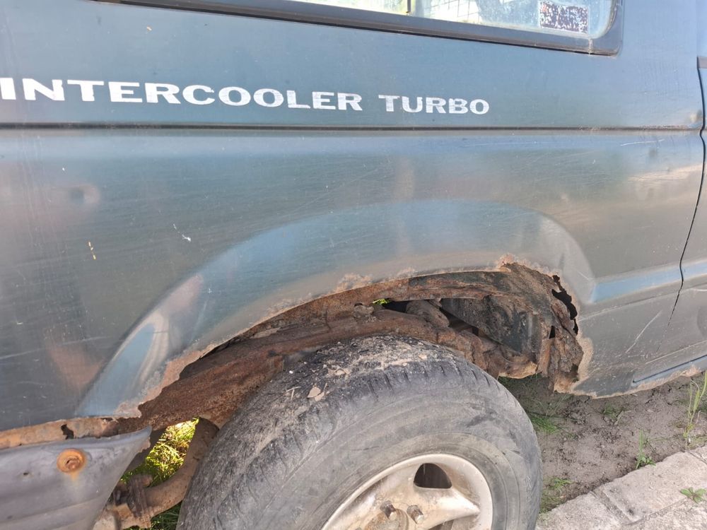 Vand Mitsubishi Pajero