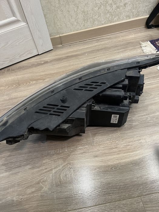 фара правая Hyundai tucson 2019