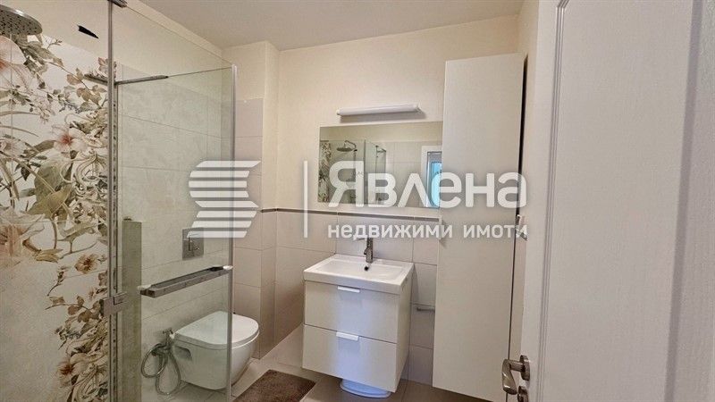 Явлена Изток предлага луксозен тристаен