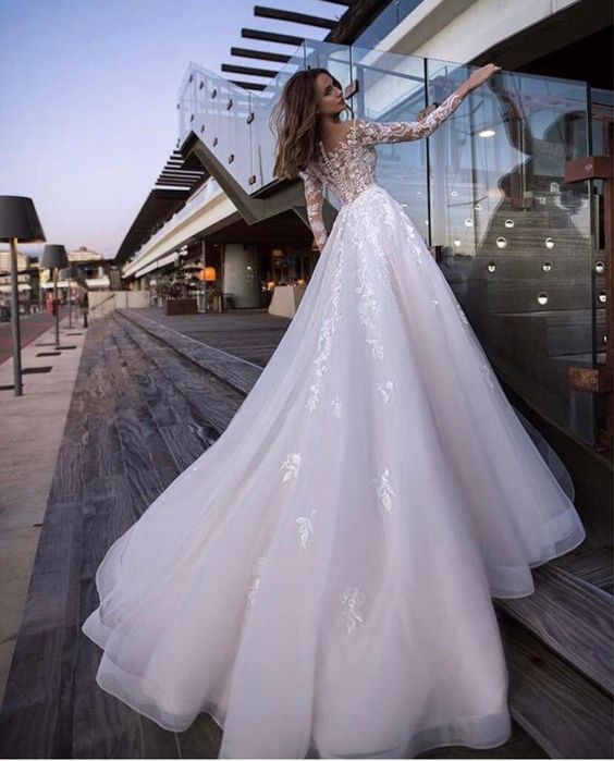 Свадебное платье